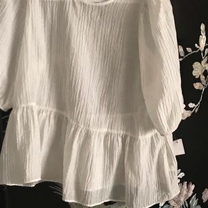 🦢Comfy and cool top with the crunchy stretchable fabric.